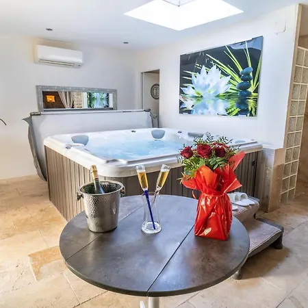D'hote Romantique Avec Privatif Domaine Les Nuits Envoutees -
