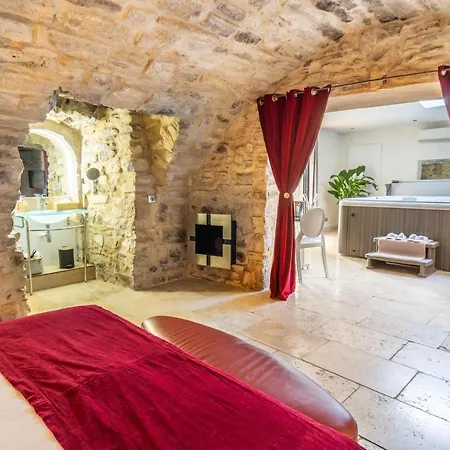 D'hote Romantique Avec Privatif Domaine Les Nuits Envoutees - Frühstückspension 3*