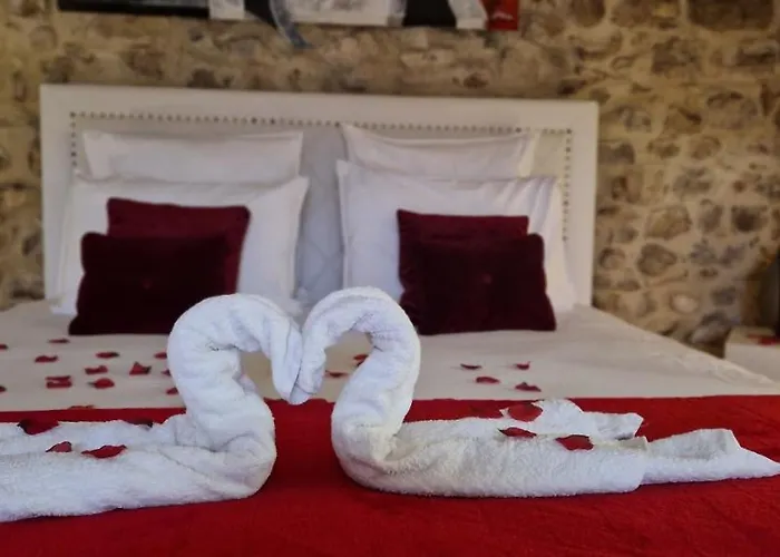 D'hote Romantique Avec Privatif Domaine Les Nuits Envoutees - Oda ve Kahvaltı